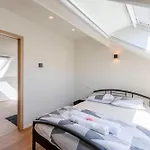 Ereva Seaside 2 Bedroom Duplex Modern 아파트 *